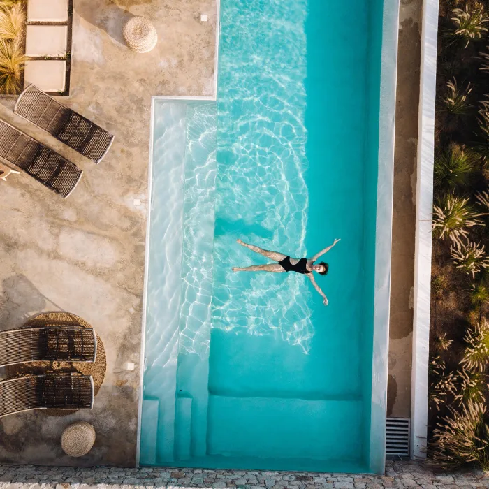Piscine — Opio